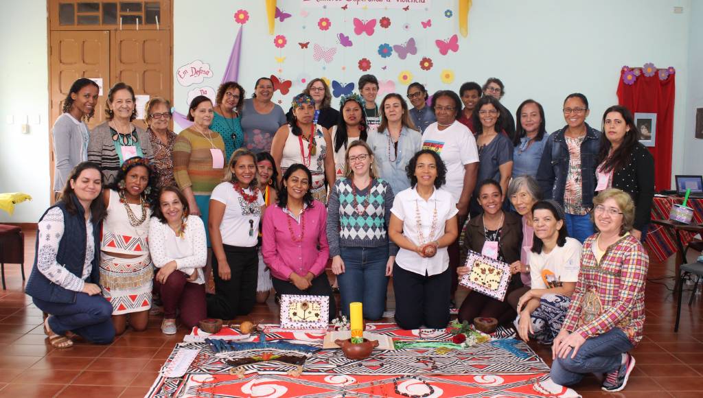 Mulheres reúnem-se em Campo Grande (MS) para refletir sobre a superação da violência