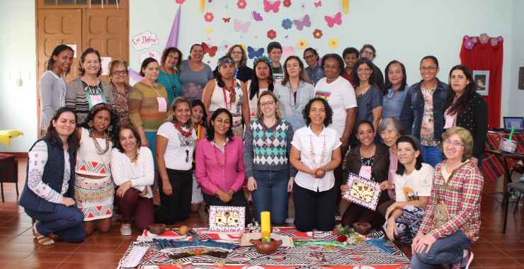 Mulheres reúnem-se em Campo Grande (MS) para refletir sobre a superação da violência