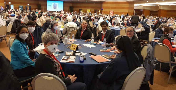 Irmã Rosane Lundin representa a Congregação em Roma