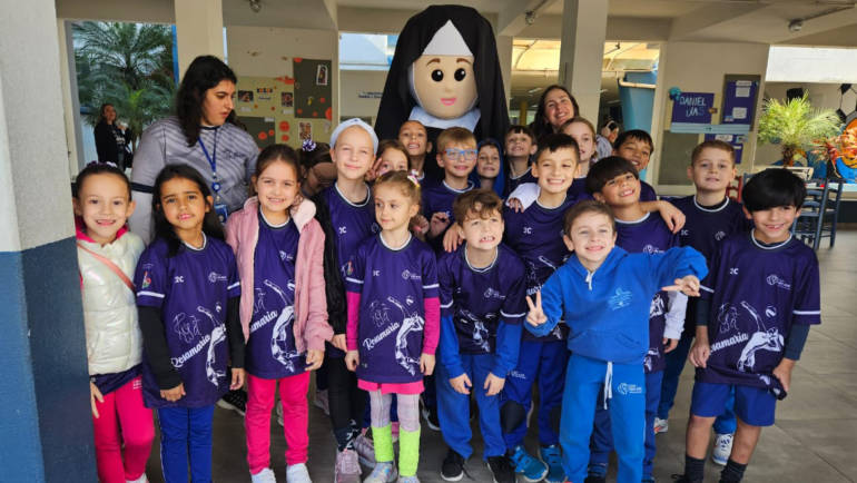 Manifestações de fé e devoção marcam celebrações em honra a Santa Paulina